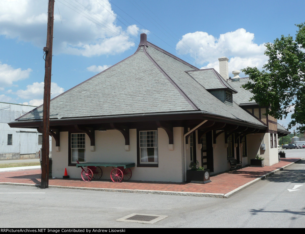 Norfolk & Western Station